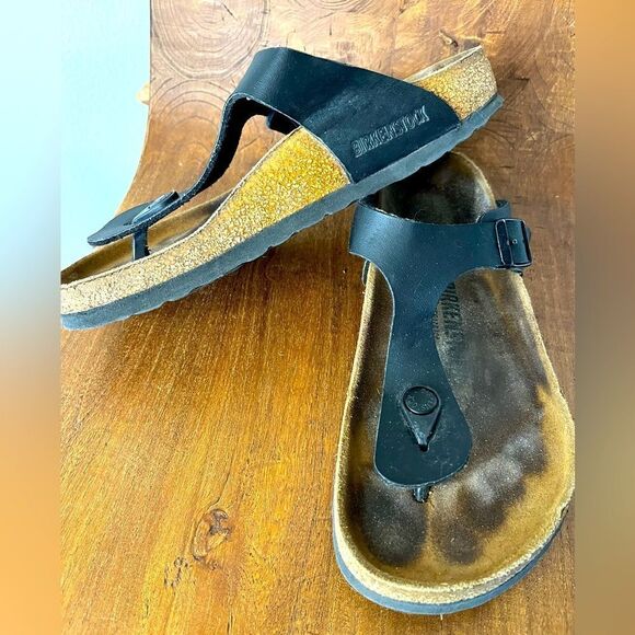 Birkenstock Shoes - Birkenstock Gizeh Black Leather Sandals Size 37